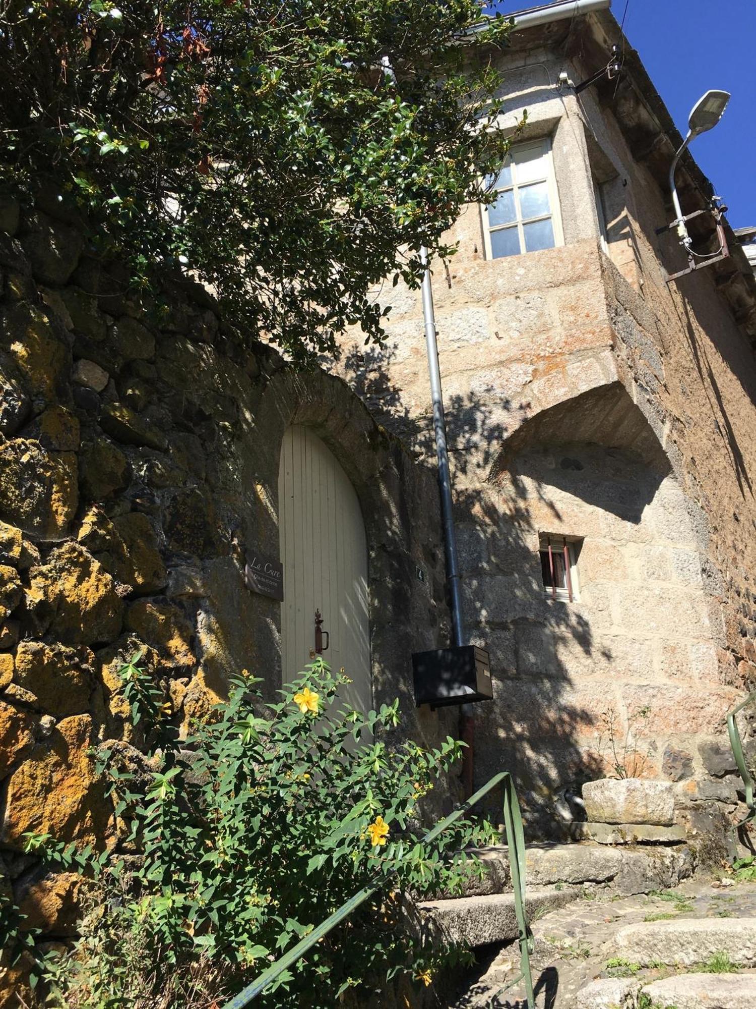 La Cure Grande Maison De Charme De 2 A 14 Personnes Saint-Urcize Exterior foto